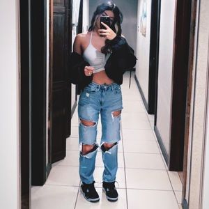 Meet your Posher, Layla